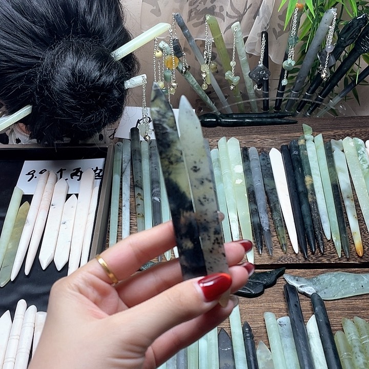 蛇纹石玉发饰合金