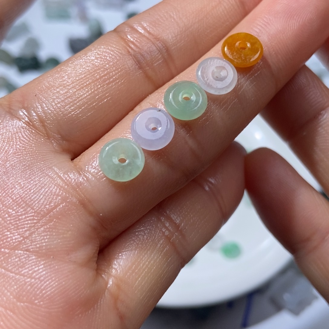 定制翡翠未镶嵌翡翠7.1*1.7