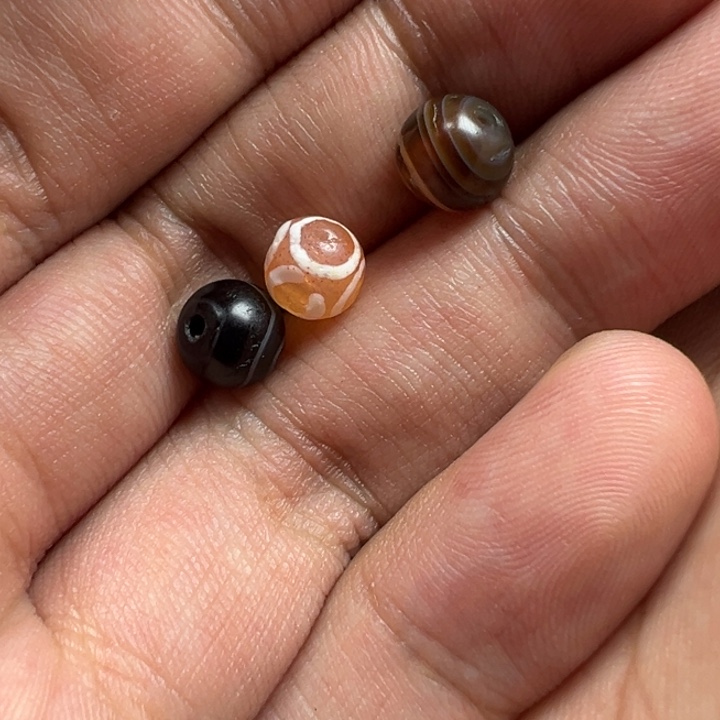 Y***姐玛瑙/玉髓未镶嵌珠宝半成品x000