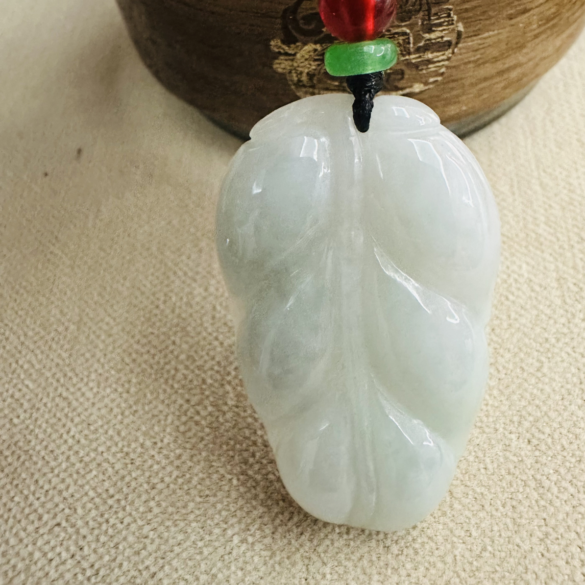 翡翠金枝玉叶树叶吊坠