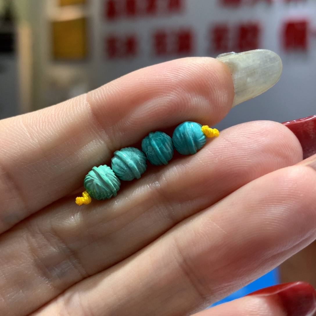 绿松石配饰未镶嵌