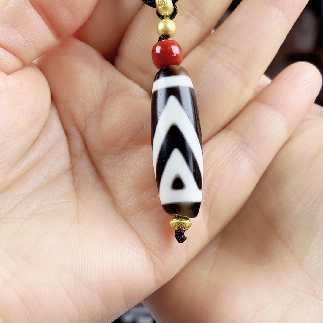 玛瑙/玉髓合金颈饰行运