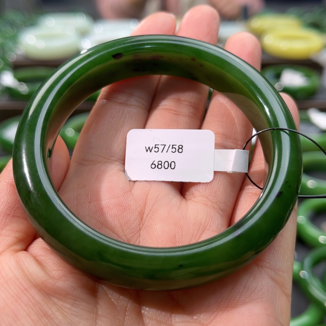 和田玉（碧玉）手镯未镶嵌