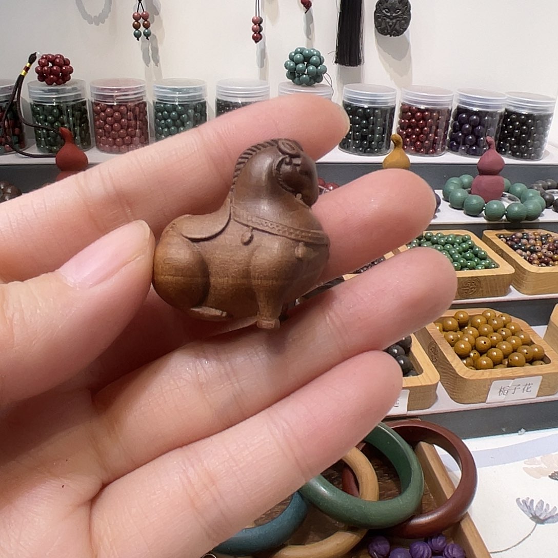 泥塑合香珠老山檀可爱唐马配饰