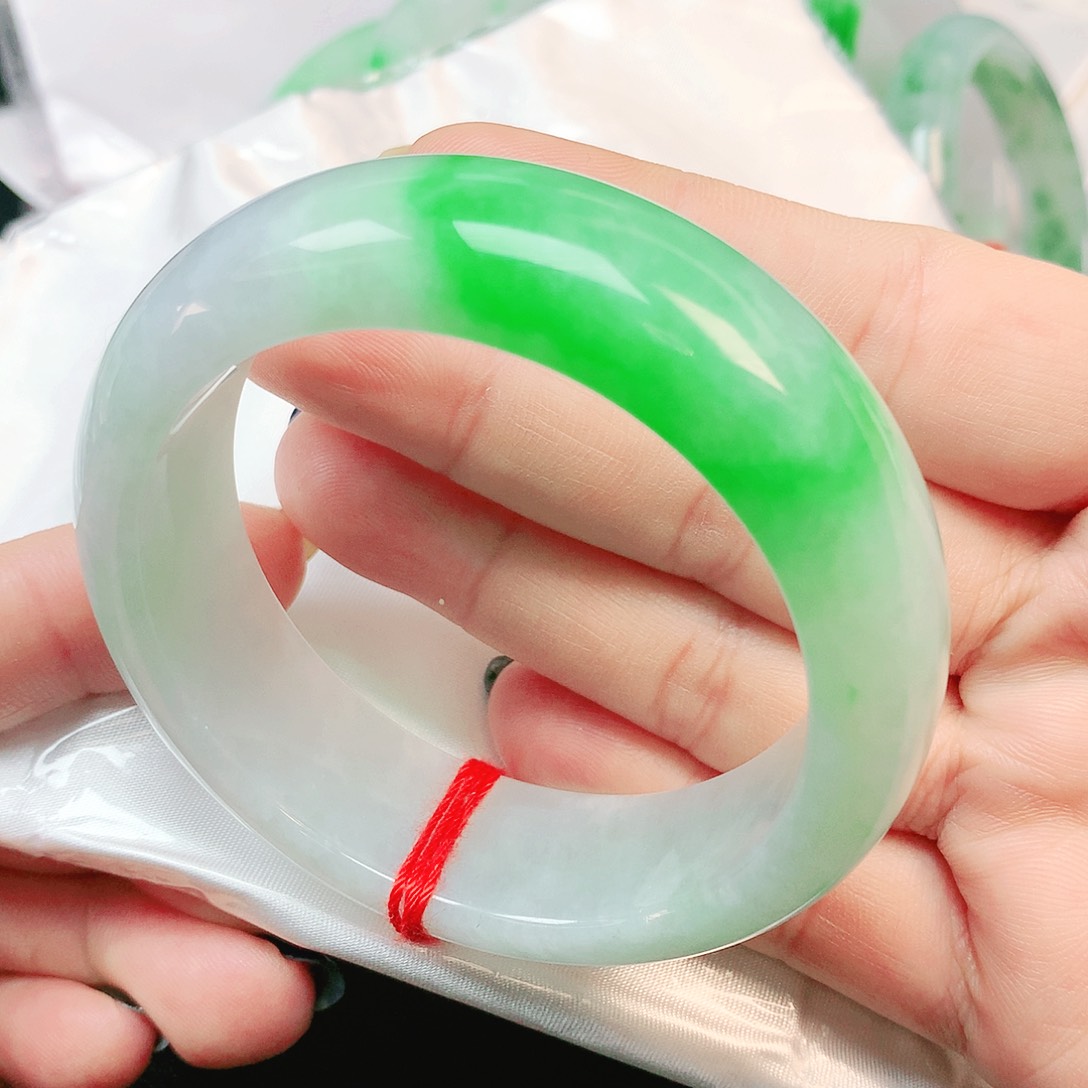 未镶嵌手镯翡翠正圈8326