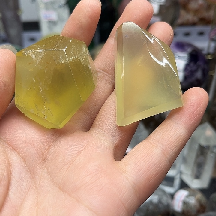 未镶嵌珠宝半成品水晶88克黄水晶随形