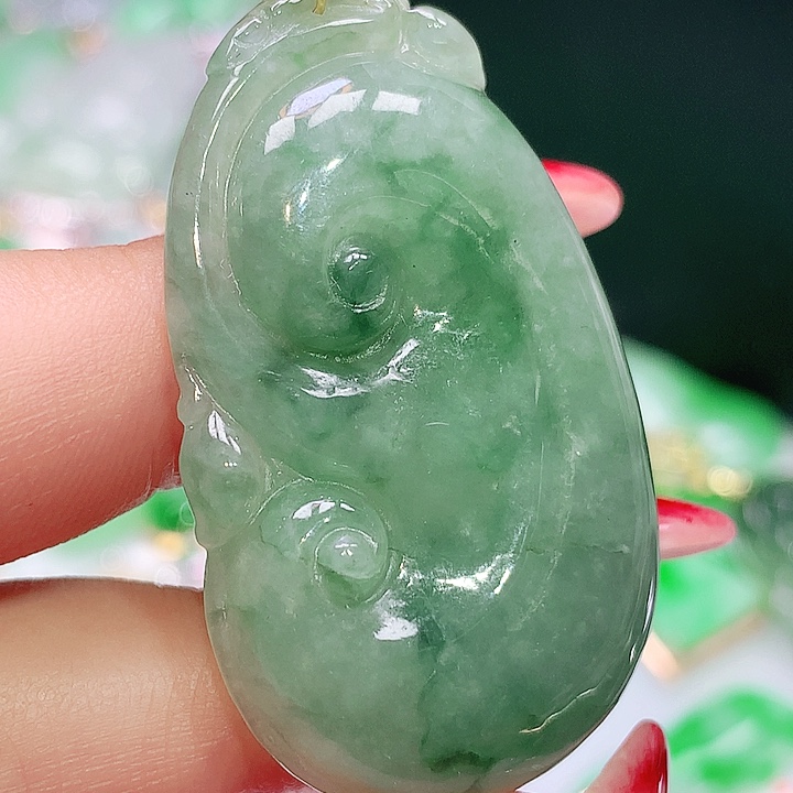 翡翠未镶嵌颈饰翡翠
