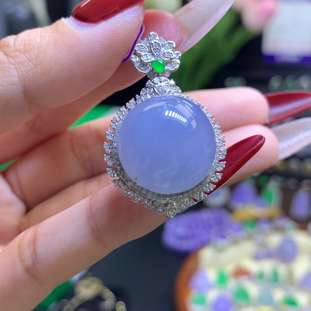 翡翠颈饰18K金镶嵌天然