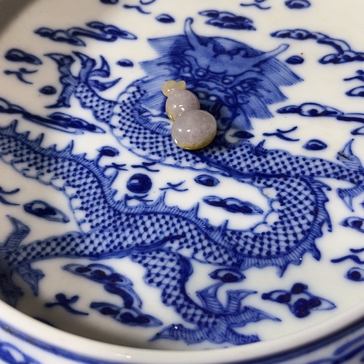 瓷片小葫芦吊坠一枚