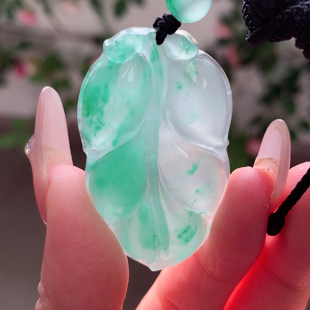 石英质玉颈饰未镶嵌