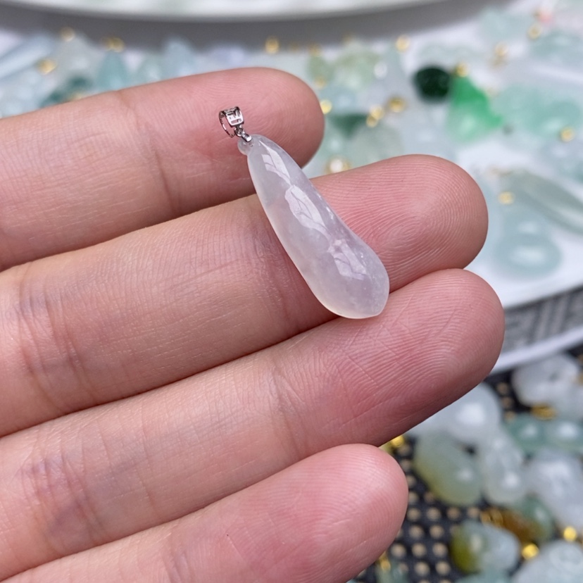 【闪购商品】翡翠18K金镶嵌吊坠(不含链)豆子