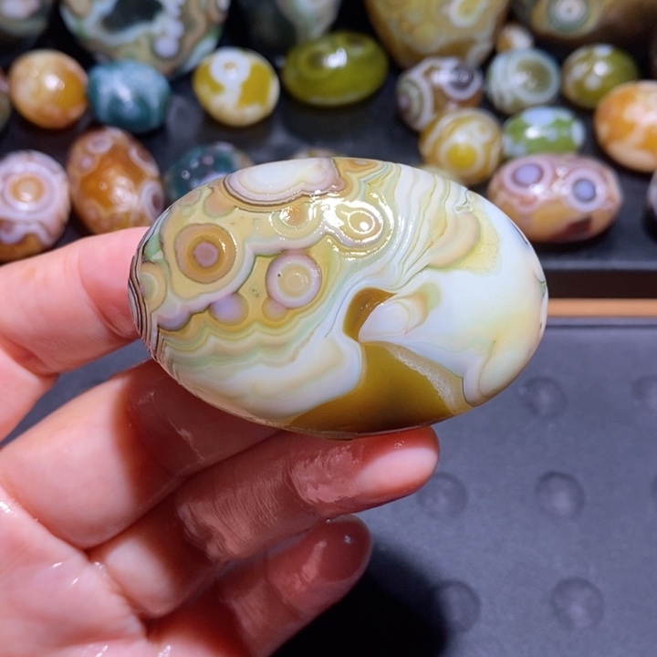 未镶嵌玛瑙/玉髓珠宝半成品86