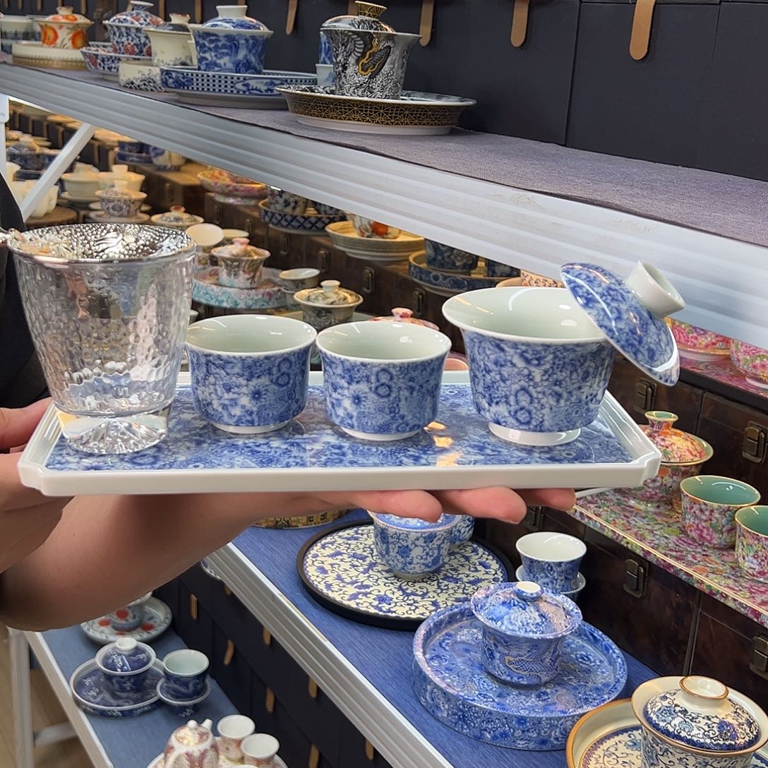 我们的目标是成为一个优秀的人