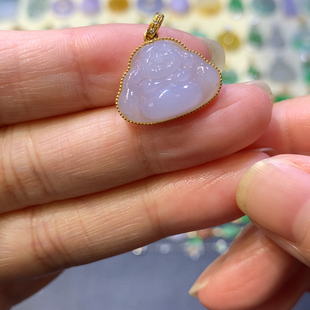 翡翠18K金镶嵌颈饰