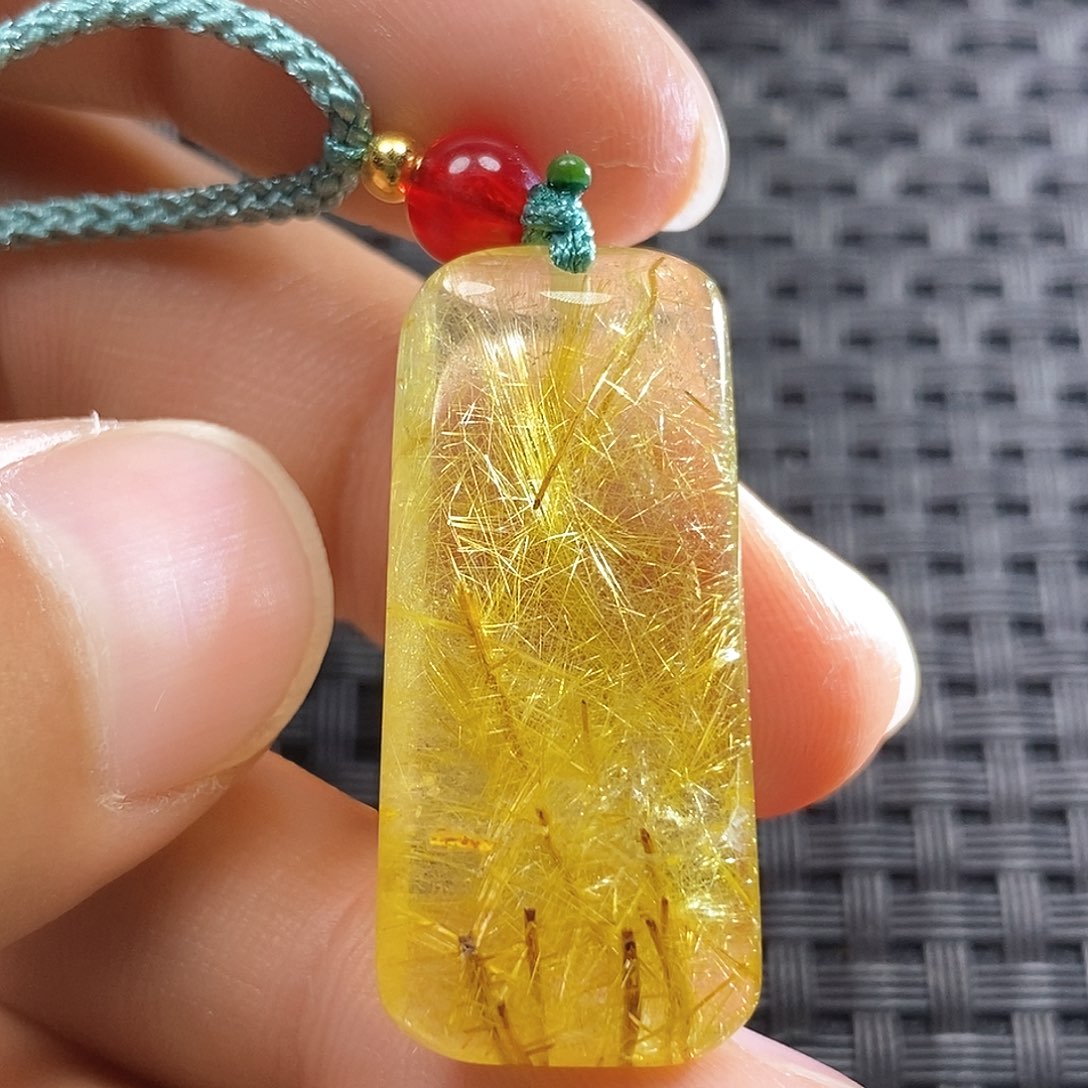 水晶颈饰未镶嵌在****瓜
