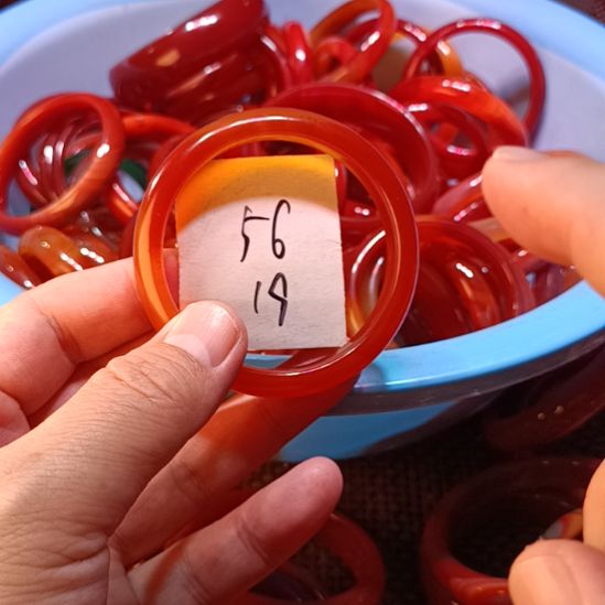 玛瑙/玉髓未镶嵌手镯