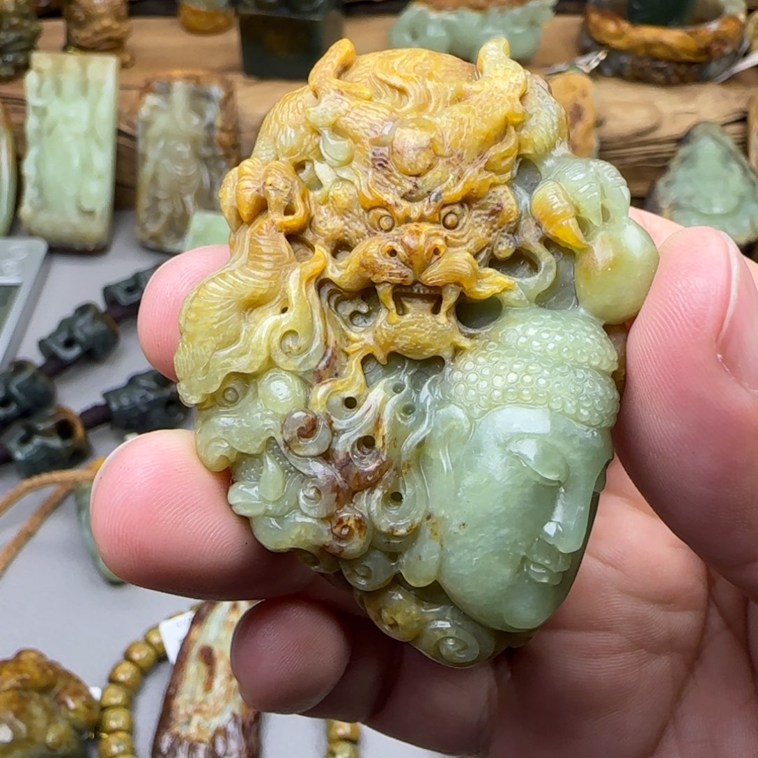 源***断岫岩河磨玉（透闪石质玉）未镶嵌珠宝奇石