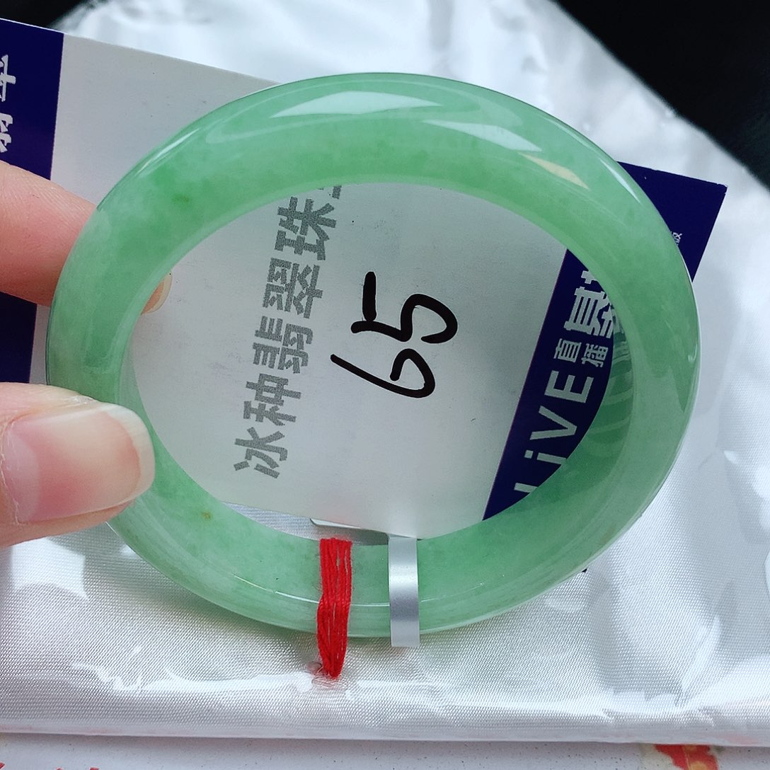 翡翠手镯未镶嵌缅甸天然A货翡翠手镯