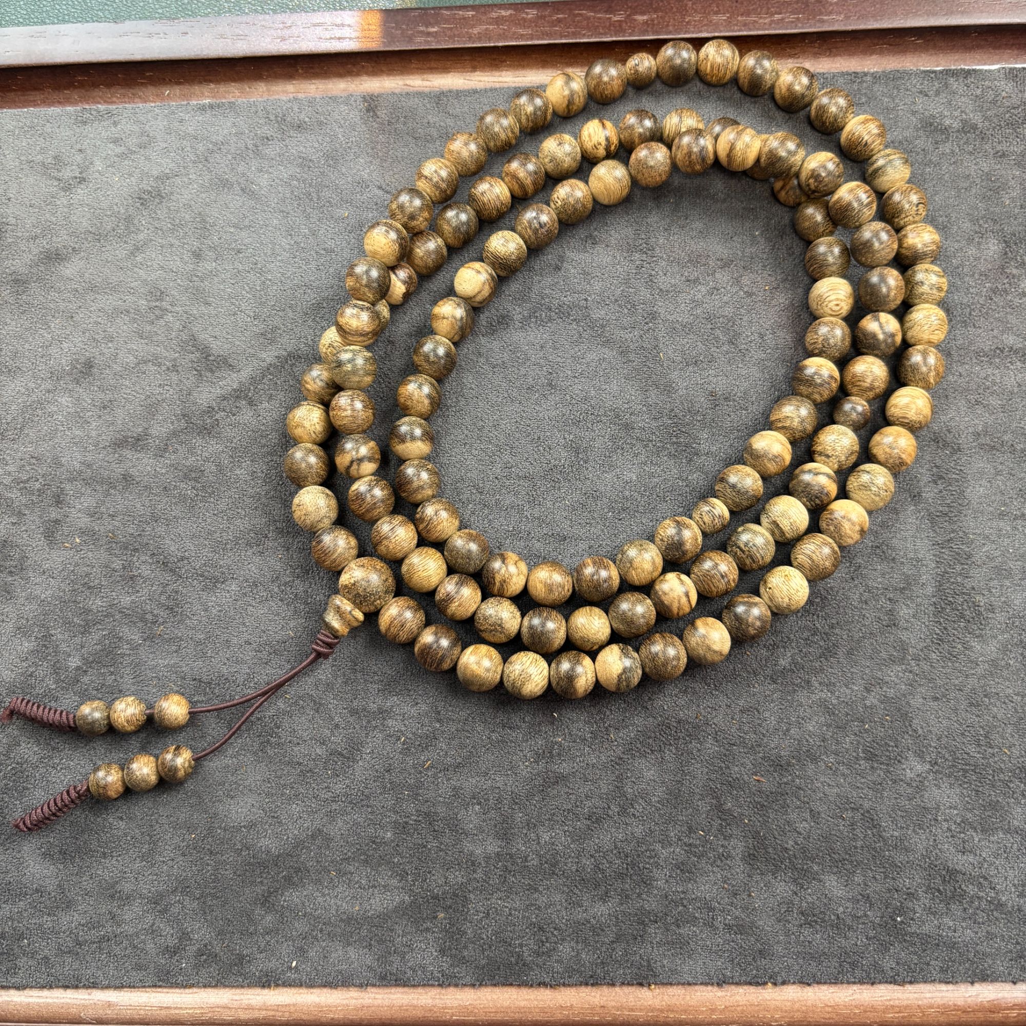 天然野沉香会安老料0.9念珠35g+