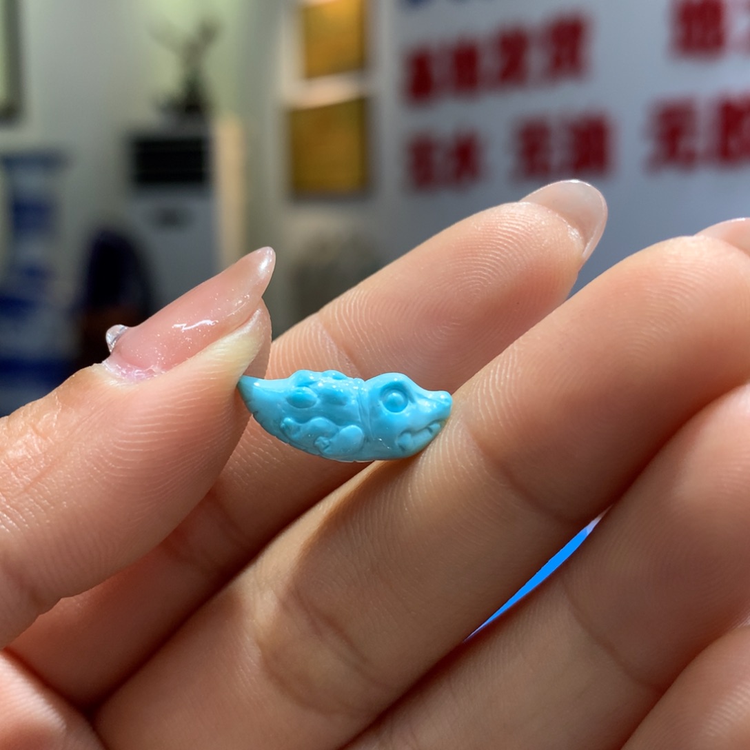 绿松石配饰未镶嵌