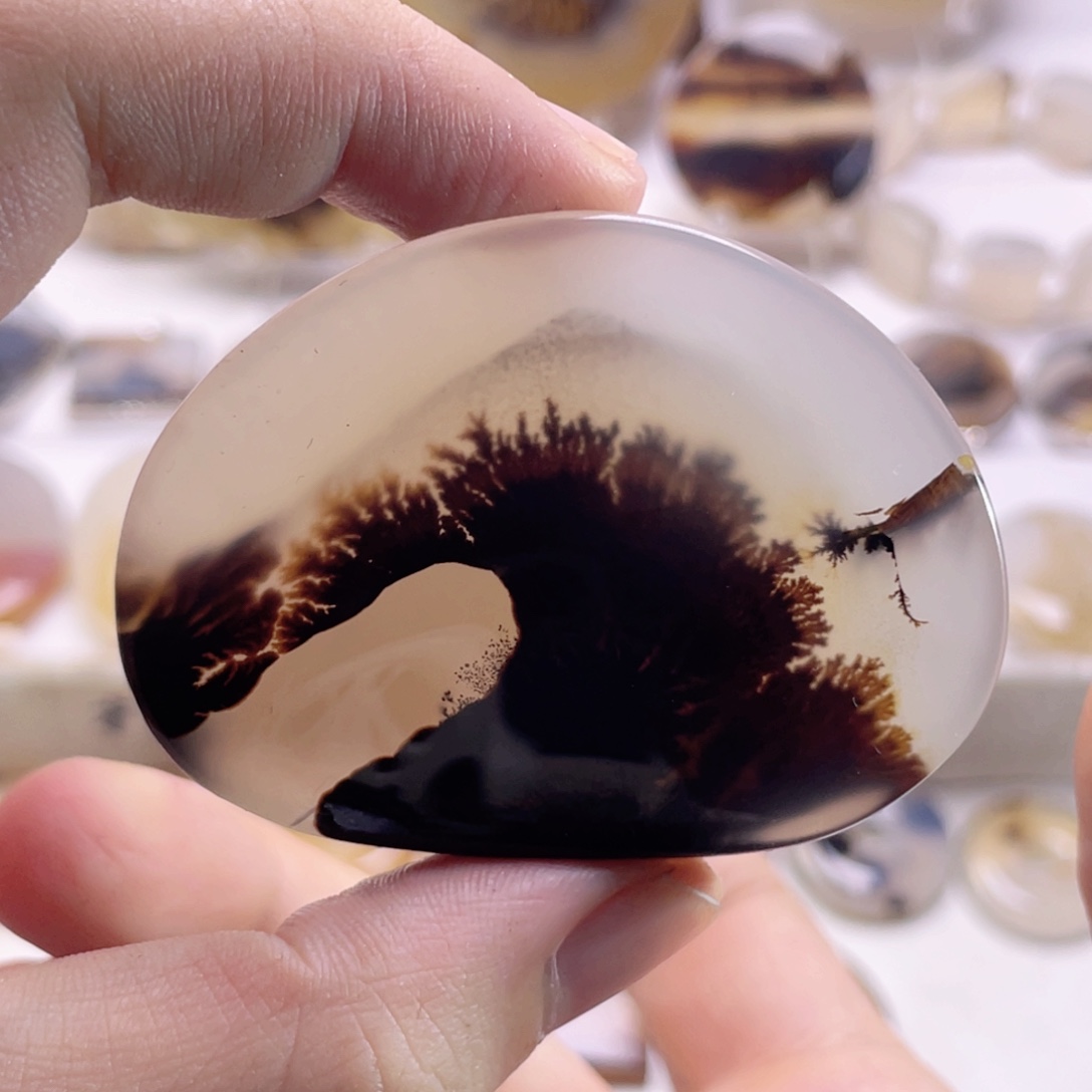 玛瑙/玉髓未镶嵌珠宝奇石