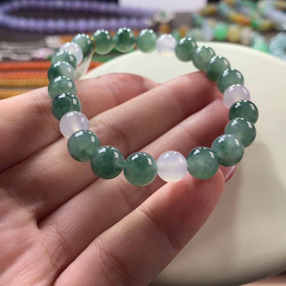 翡翠手链未镶嵌翡翠冰深绿卡8+