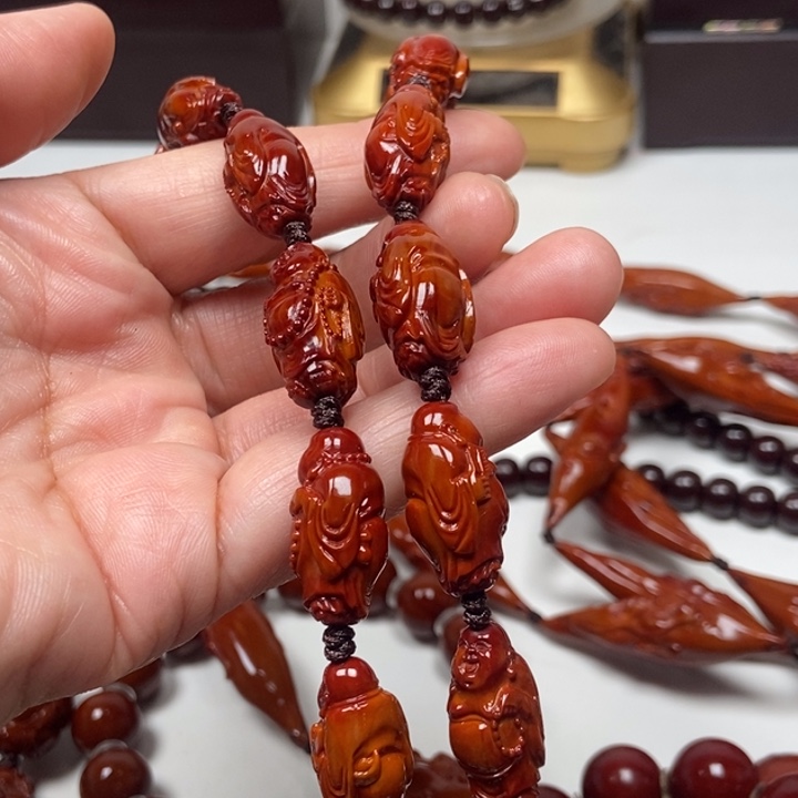 布***丁橄榄核吊坠橄榄核