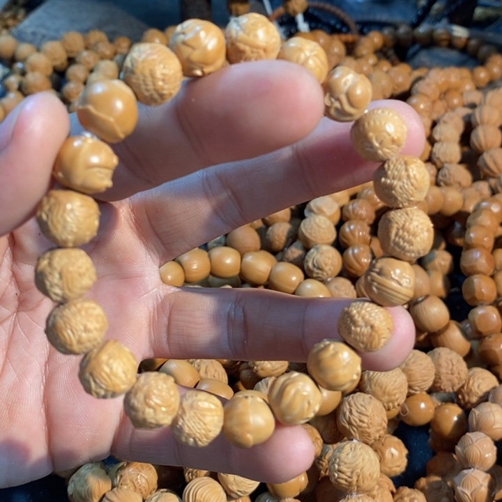 猴头核桃手串泡泡玛特尺寸11