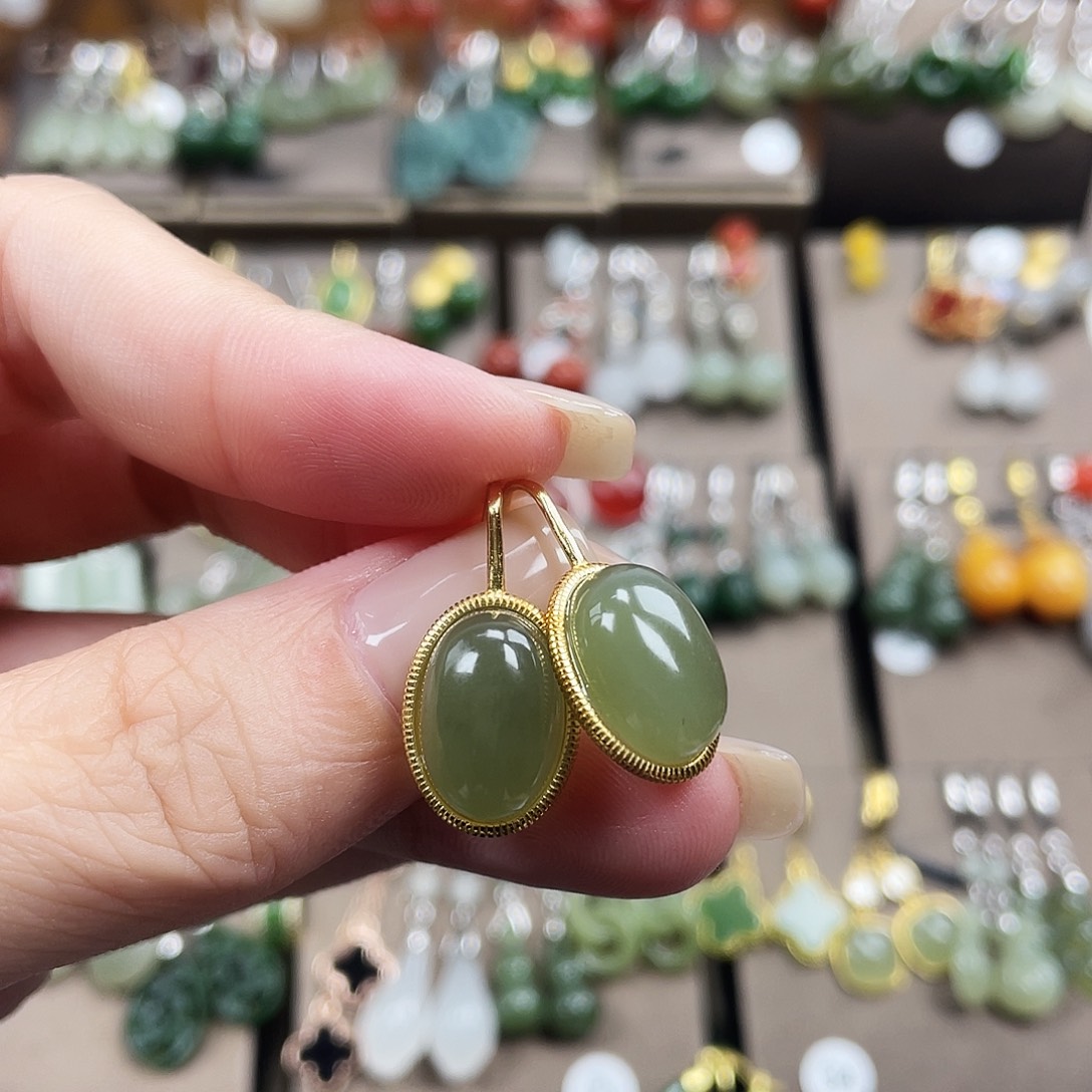 和田玉银S925镶嵌耳饰