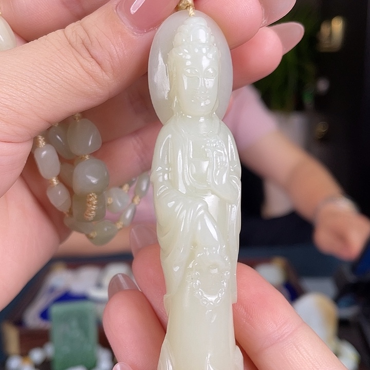 和田玉未镶嵌颈饰定制发货