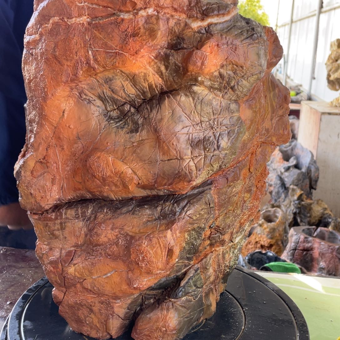 红陶l****6灵璧石和金莲花的