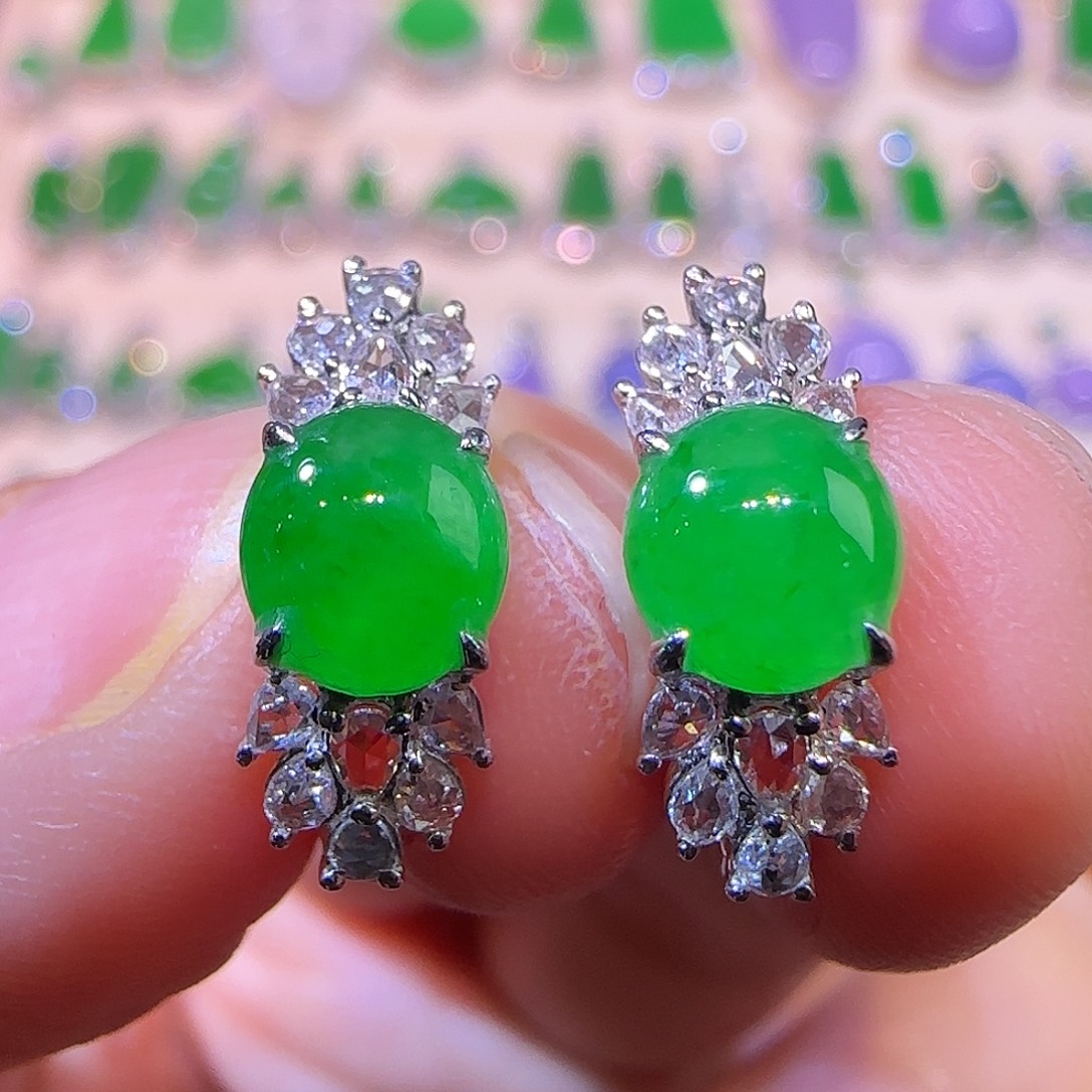 翡翠18K金镶嵌耳饰