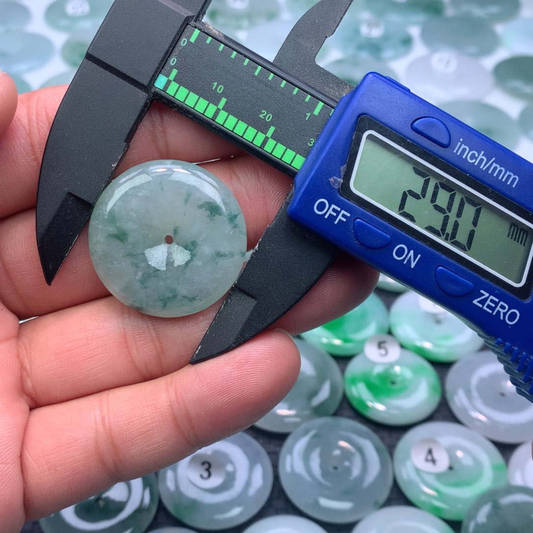 翡翠颈饰未镶嵌缅甸天然A货翡翠