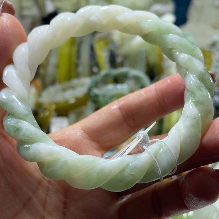 岫玉未镶嵌手镯59.60老油翠