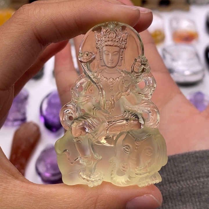 其***！水晶未镶嵌颈饰定制