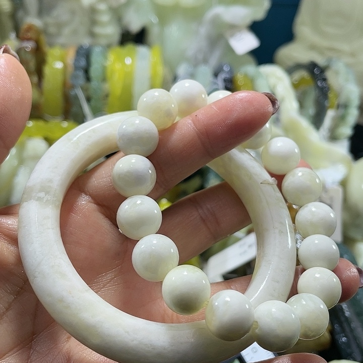 岫玉未镶嵌手镯59.60