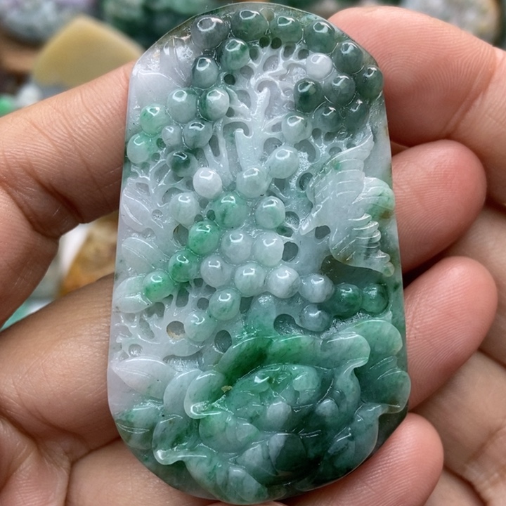 定制翡翠未镶嵌翡翠