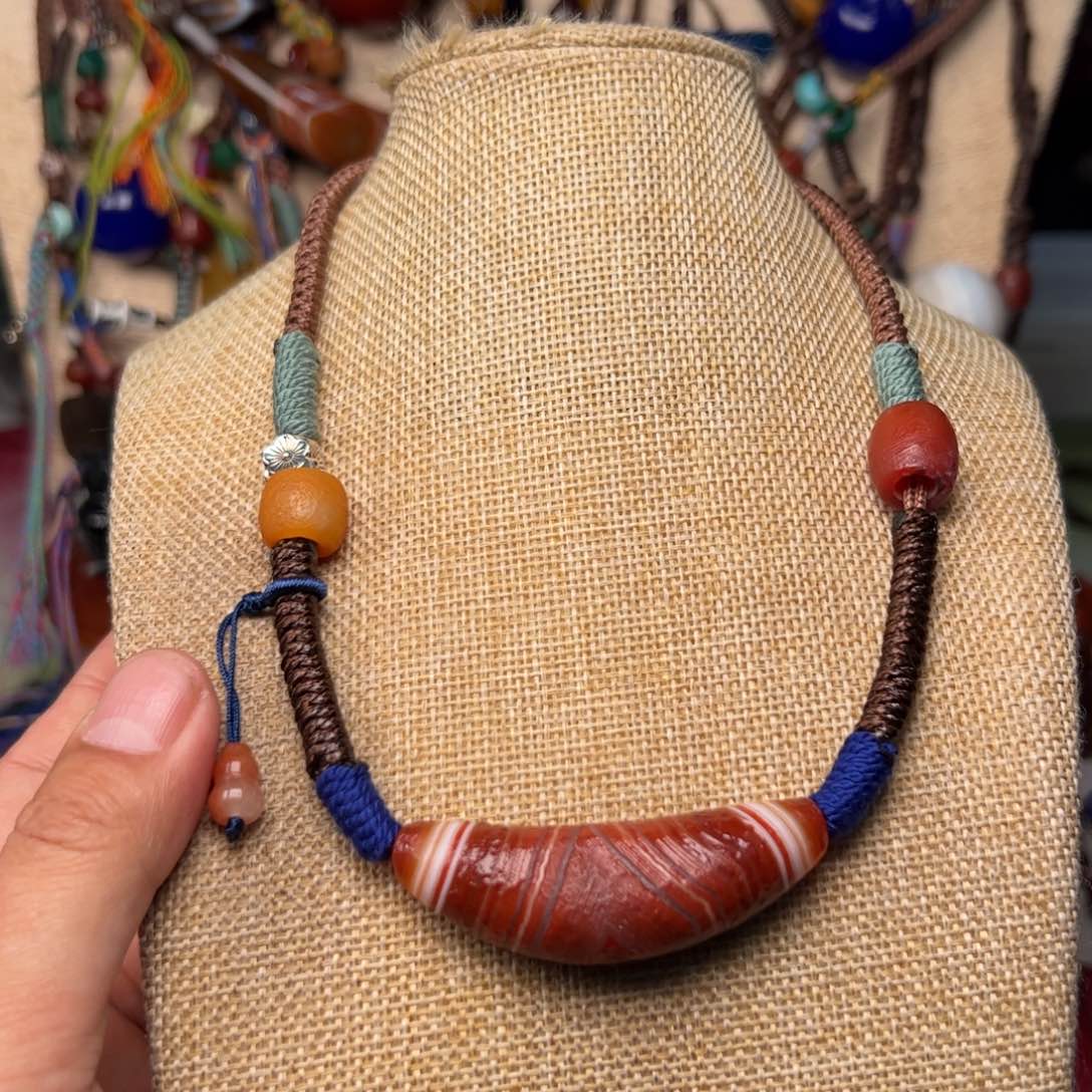 玛瑙/玉髓颈饰未镶嵌