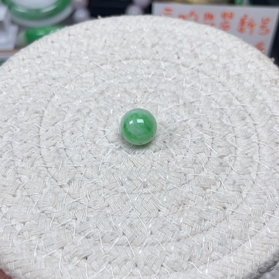 翡翠未镶嵌颈饰卡11.5绿珠