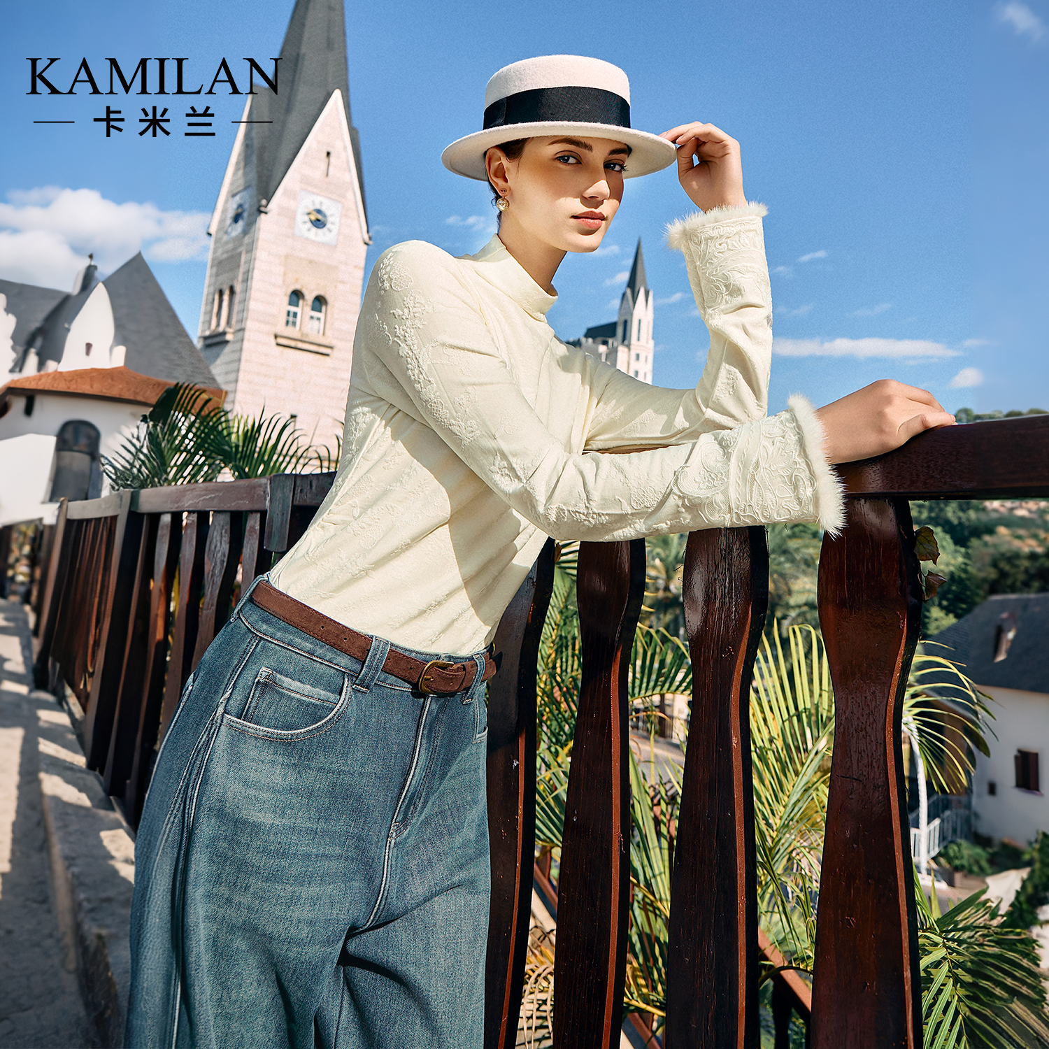 卡米兰米白色绣花打底内搭T恤女2025秋冬新款修身设计感法式上衣