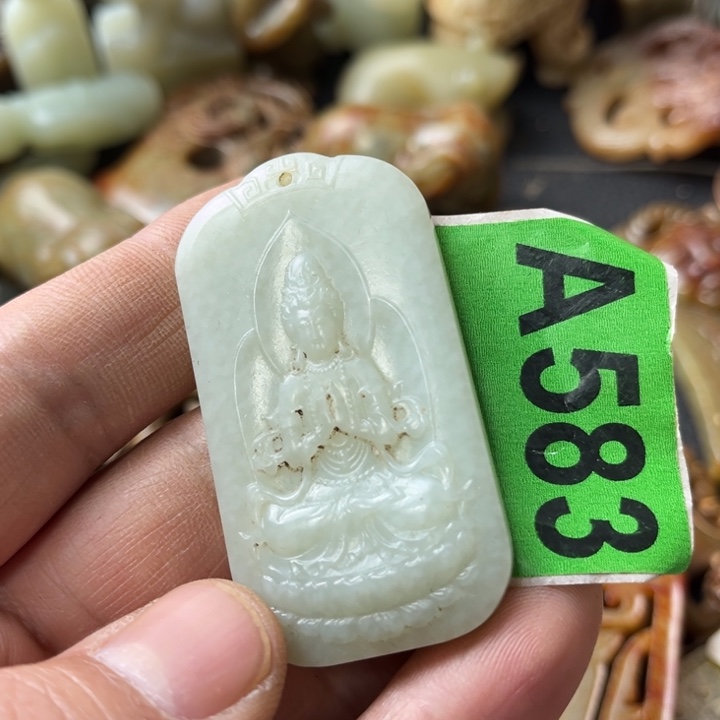 和田玉颈饰未镶嵌