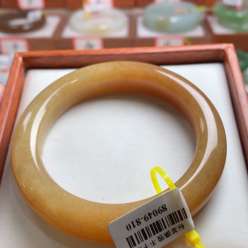 【闪购商品】和田玉手镯未镶嵌56.7