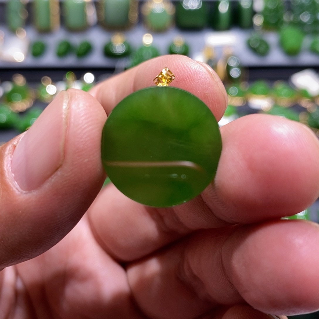 和田玉（碧玉）18K金镶嵌颈饰阿*