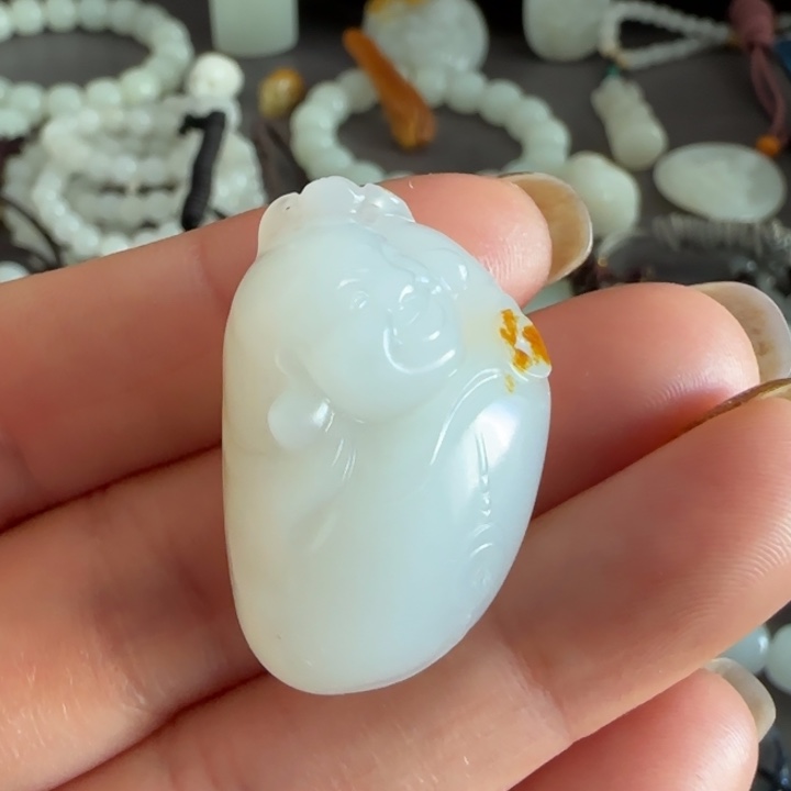 和田玉颈饰未镶嵌