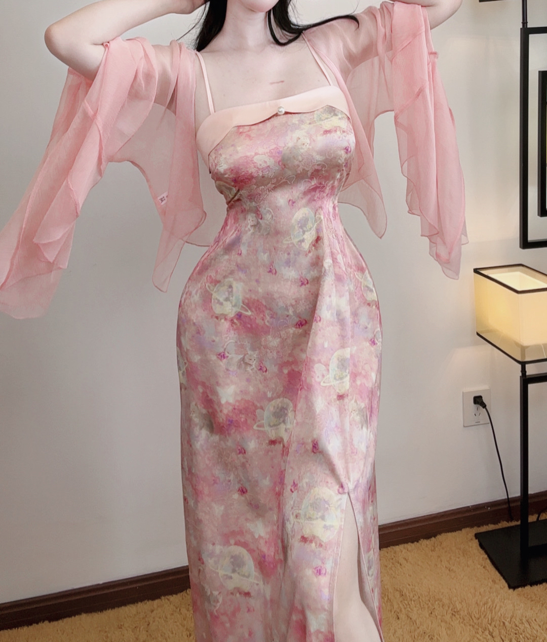 唯艳【星球小猫】高级奢华感花萝纯欲性感宽松甜美吊带连衣裙