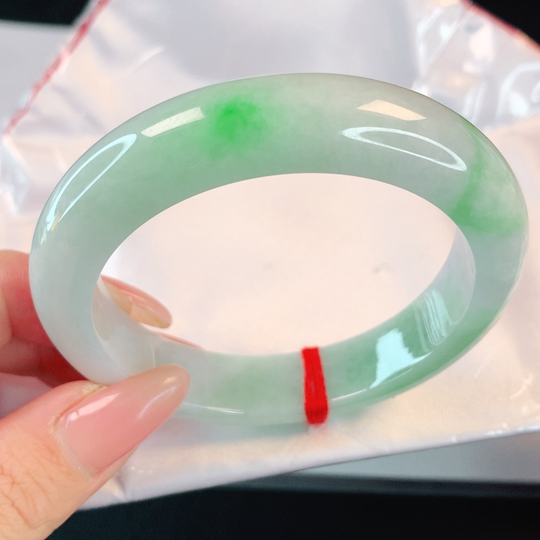 翡翠手镯未镶嵌1051翡翠