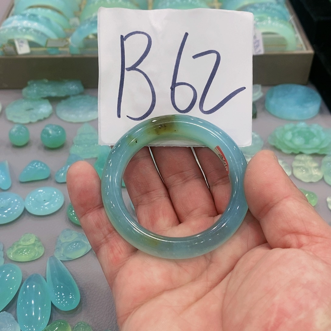 蛇纹石玉珠宝奇石未镶嵌?