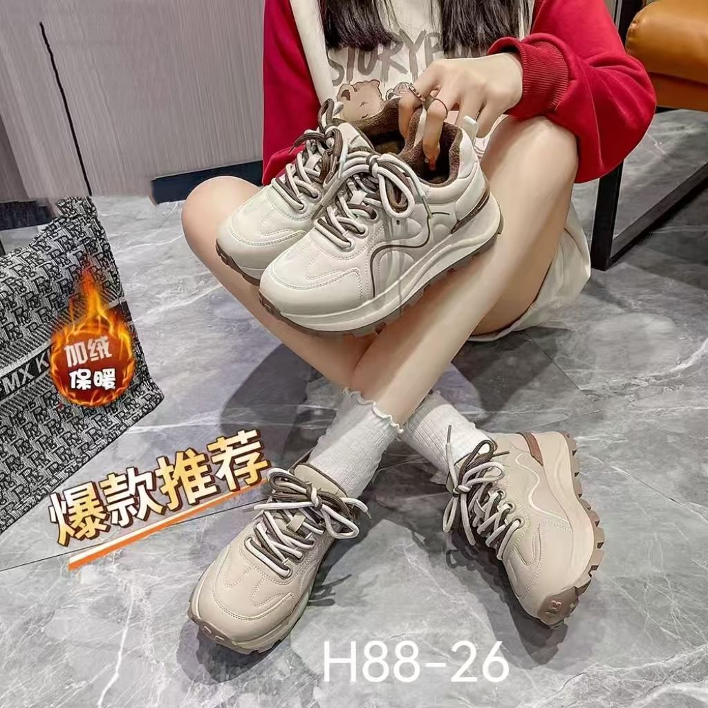 百搭轻便运动鞋女2024秋季新款休闲时尚加绒潮流韩版老爹鞋