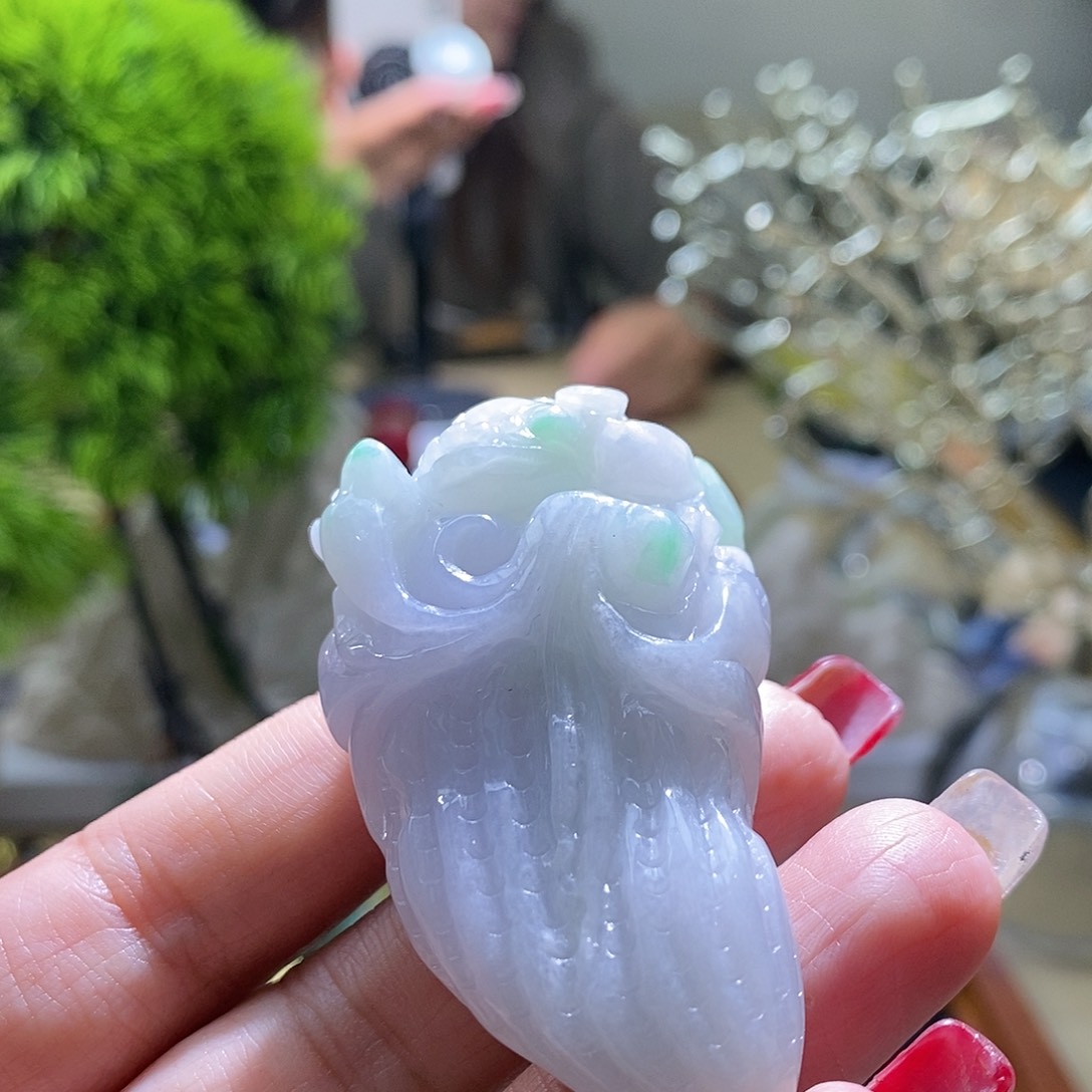 【闪购商品】翡翠颈饰未镶嵌花生