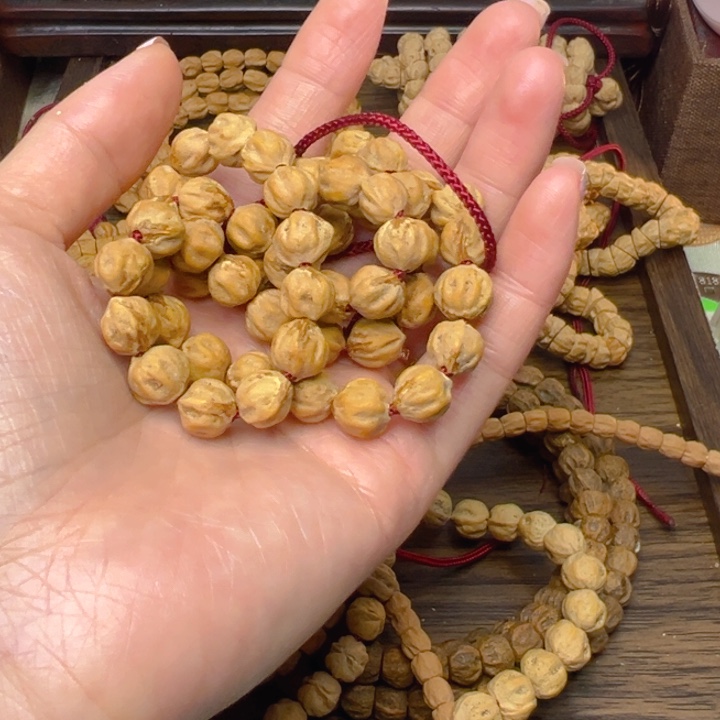 柏香籽/百香籽吊坠莫*